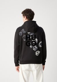 HUGO Sweat à capuche - black