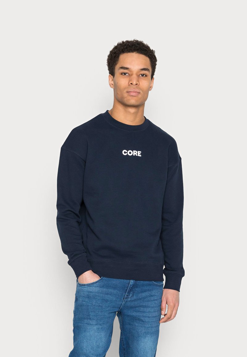 Jack & Jones JCOPAL CREW NECK Sweatshirt navy/dark blue Zalando.ie Jack & Jones JCOPAL CREW NECK Sweatshirt navy/dark blue Zalando.ie