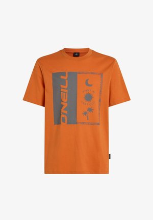 Oranges Baumwoll-T-Shirt mit einem grauen Grafikdesign, das den Text "ONEILL", eine Sonne, einen Mond und Palmen zeigt. Mit kurzen Ärmeln und einem Rundhalsausschnitt.