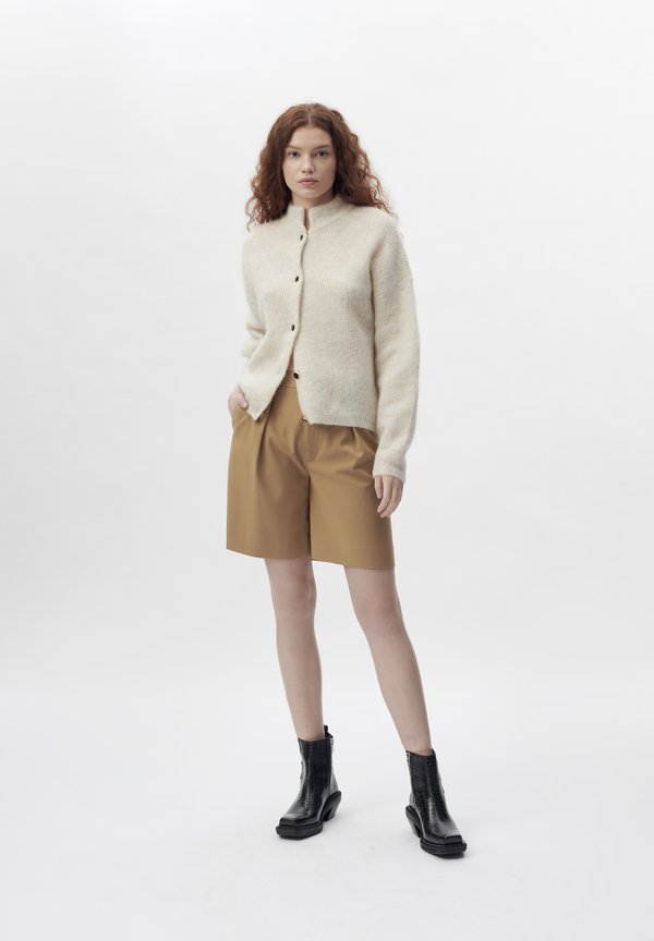 ALPHA CARDIGAN - Cardigan - ivory3