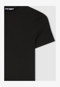 Non selezionato, nero