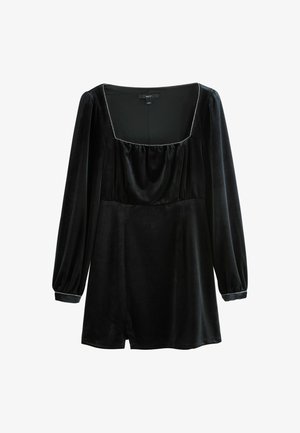 Vestido de terciopelo negro con mangas abullonadas largas, escote cuadrado y detalles fruncidos en el busto. Presenta un sutil borde plateado a lo largo del escote.