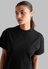 aim’n® BOYFRIEND - Paprasti marškinėliai - black