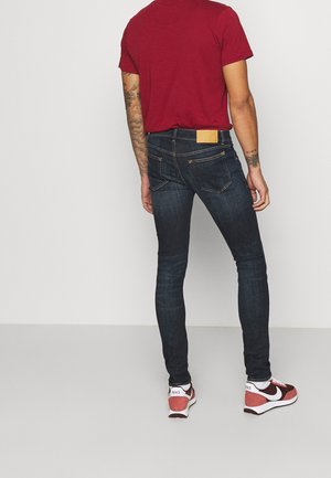 Jeansy Slim Fit