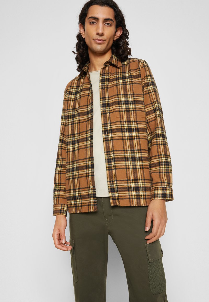 Herren T-shirts & Polos | Missoni TROUSERS Cargohose verde/grün - CH58414 Herren T-shirts & Polos | Missoni TROUSERS Cargohose verde/grün - CH58414
