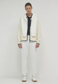 Calliope Jogginghose - bianco