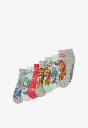 Set van zes katoenen enkelsokken met kleurrijke cartoonfiguren. Kleuren zijn onder andere grijs, wit, roze, groen en rood, met verschillende patronen.