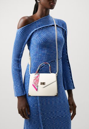 Cross body bag - white/pink