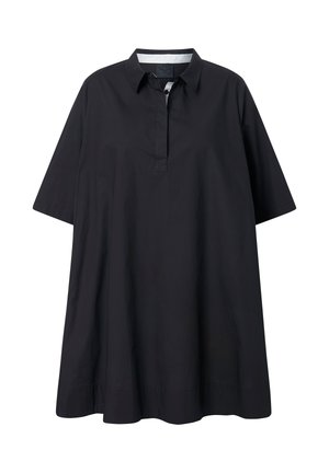 Camisa negra de manga corta, con cuello y placket abotonado, con una silueta holgada en forma de A. Tejido suave con un brillo sutil.