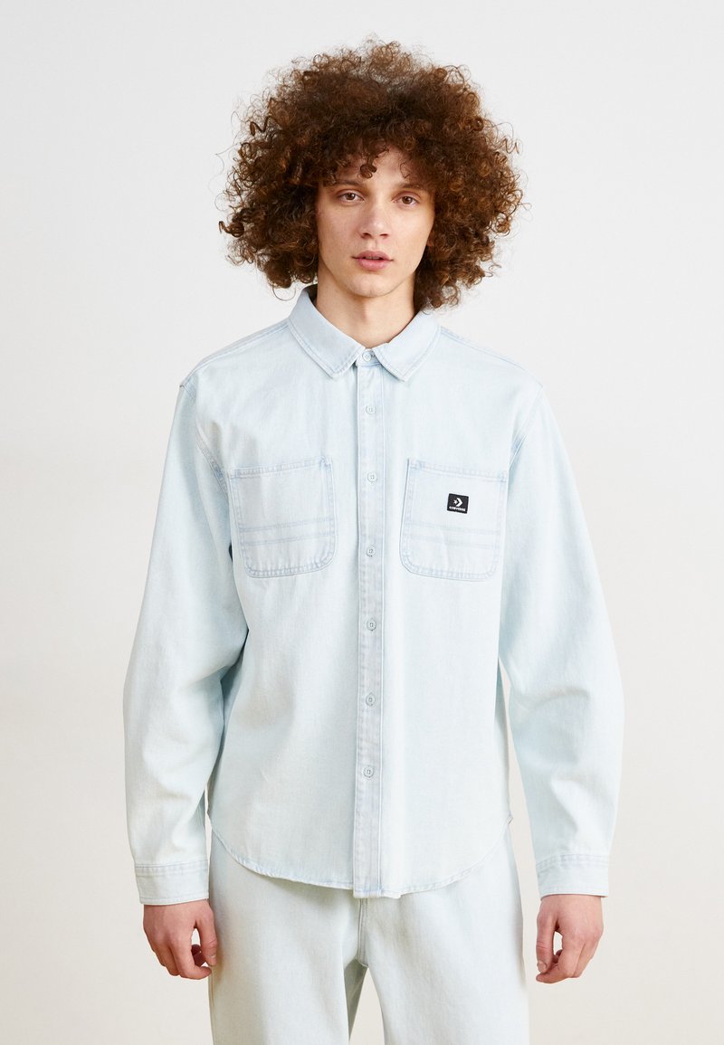 Converse - BUTTON UP  - Hemd - light bleached denim, Vergrößern