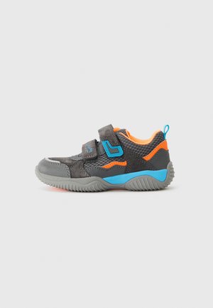 STORM - Trainers - grau/orange
