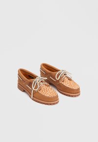 Non selezionato, medium brown