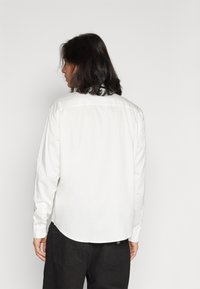 Armani Exchange CAMICIA - Camicia - off white
