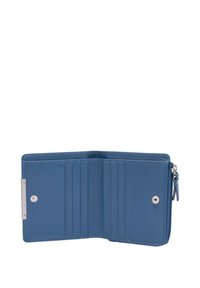 Portafoglio in pelle blu con una texture liscia, dotato di numerosi scomparti per schede, un compartimento con zip e dettagli in metallo color argento.