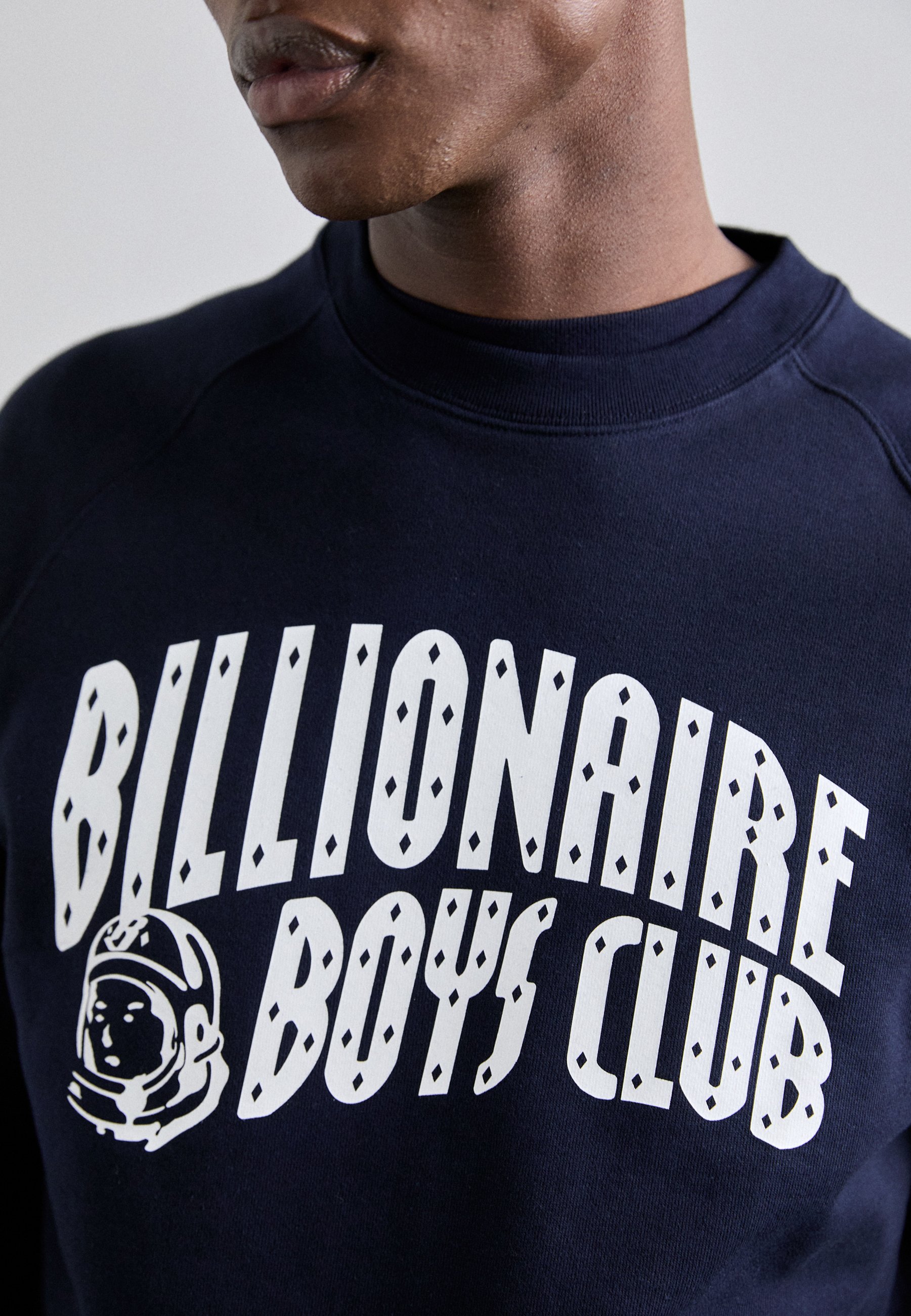 ARCH LOGO CREW NECK - Sweatshirt - Product Details