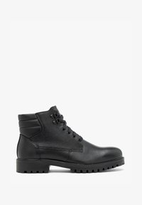 Selectat, Black