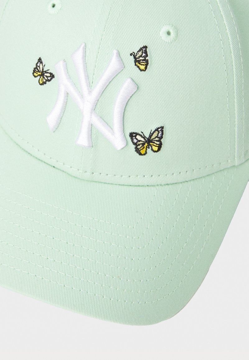 New Era 9Forty Femme Cap - Butterfly New York Yankees New Era 9Forty Femme Cap - Butterfly New York Yankees