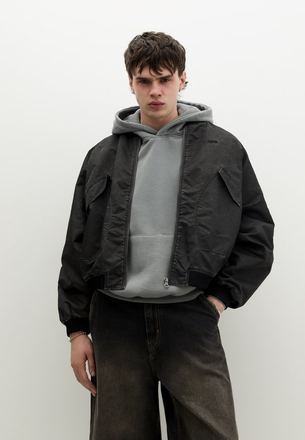 WITH POCKETS - Bomberjacke