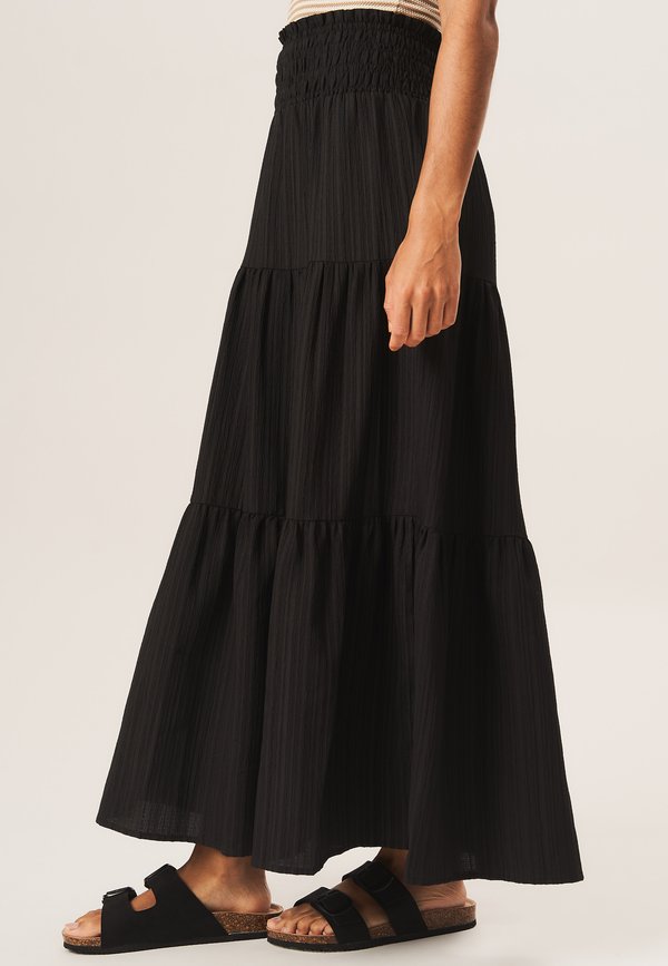 SMOCKED TIERED  - Maxi skirt4