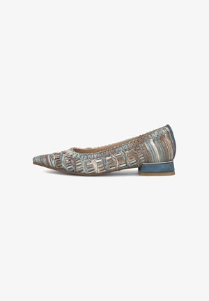 Flacher Schuh mit spitz zulaufender Spitze und niedrigem Blockabsatz, mit einem Obermaterial aus mehrfarbigem blauem, braunem und beigem gewebtem Textil.