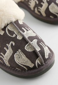 Next Lahtised kingad - charcoal grey lionel