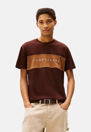 Camiseta estampada - rich brown