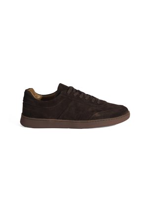 Trainers - brown