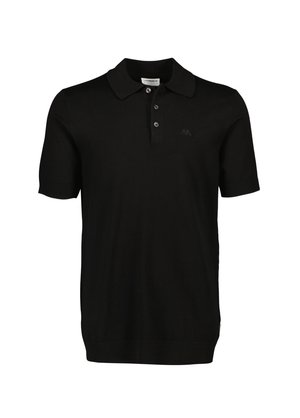 Polo shirt noir à manches courtes en tissu lisse, avec un col, une patte de boutonnage à trois boutons et un subtil logo brodé sur la poitrine.