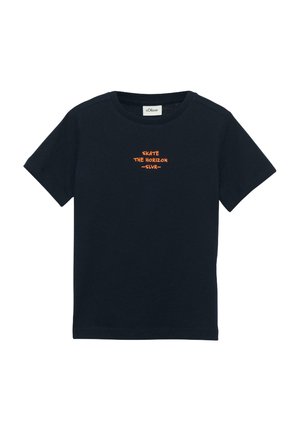 - T-shirt z nadrukiem