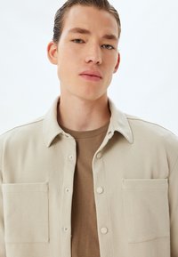 Koton SHACKET  - Chaqueta fina - beige