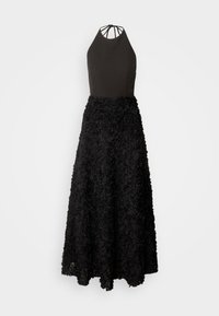 Robe noire présentant un corsage ajusté à encolure halter et une jupe volumineuse faite d'appliqués floraux superposés. Surface texturée avec un design fluide.