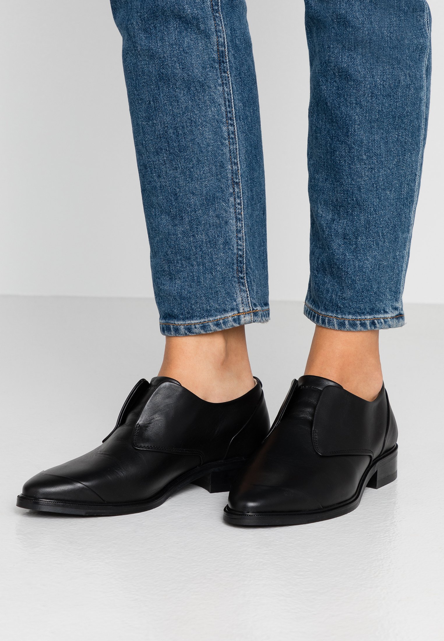 Royal RepubliQ PRIME DERBY NO LACE - Scarpe senza lacci - black/nero -  Zalando.it
