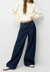 Bershka Jersey de punto - white