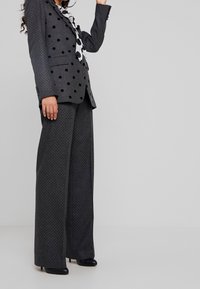 Tommy Hilfiger Spodnie materiałowe