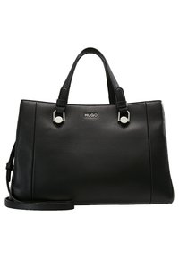 Czarna skórzana torebka na ramię z dwoma solidnymi uchwytami, srebrnymi elementami metalowymi oraz odpinanym paskiem na ramię. Charakteryzuje się gładką, fakturowaną powierzchnią.