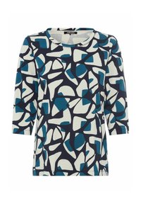 Marineblauwe top met driekwartmouwen, voorzien van een abstract geometrisch patroon in teal en wit. Ronde halslijn, zachte stof.