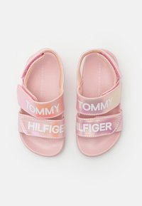 Thumbnail Image 4