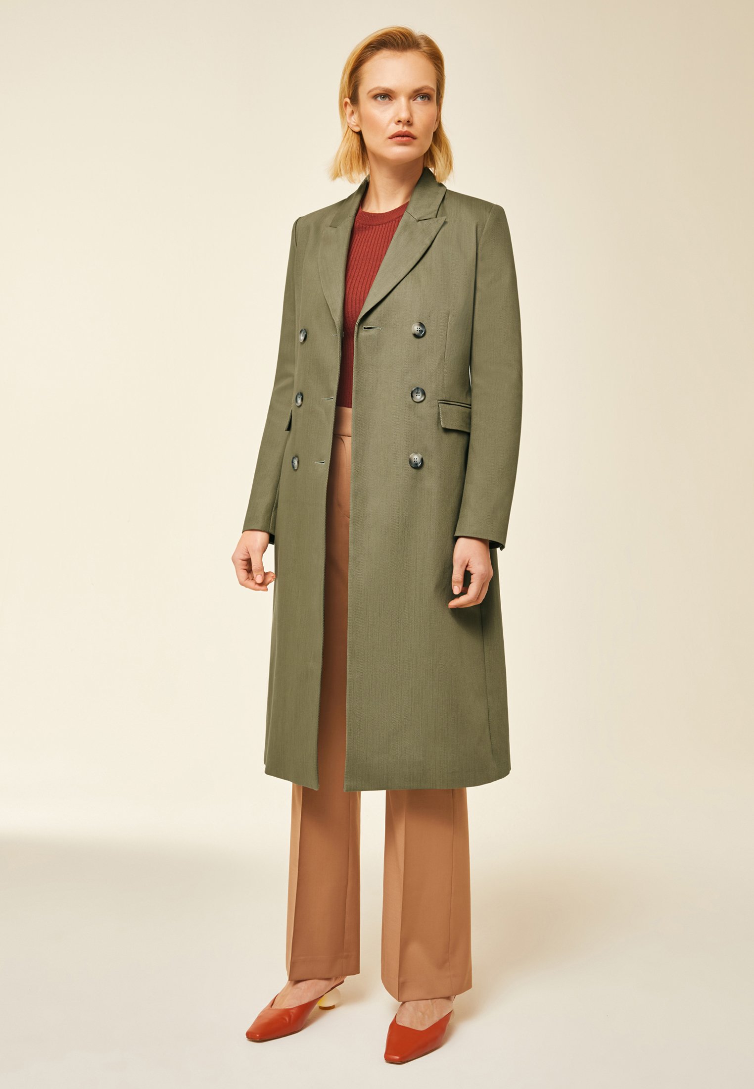 IVY & OAK Kappa rock sage green Zalando.se IVY & OAK Stickad klänning green Zalando.se