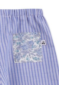 Lichtblauwe gestreepte stof met een elastische tailleband, voorzien van een bloemenpatch zak in tinten van blauw en wit, met een klein logolabel.