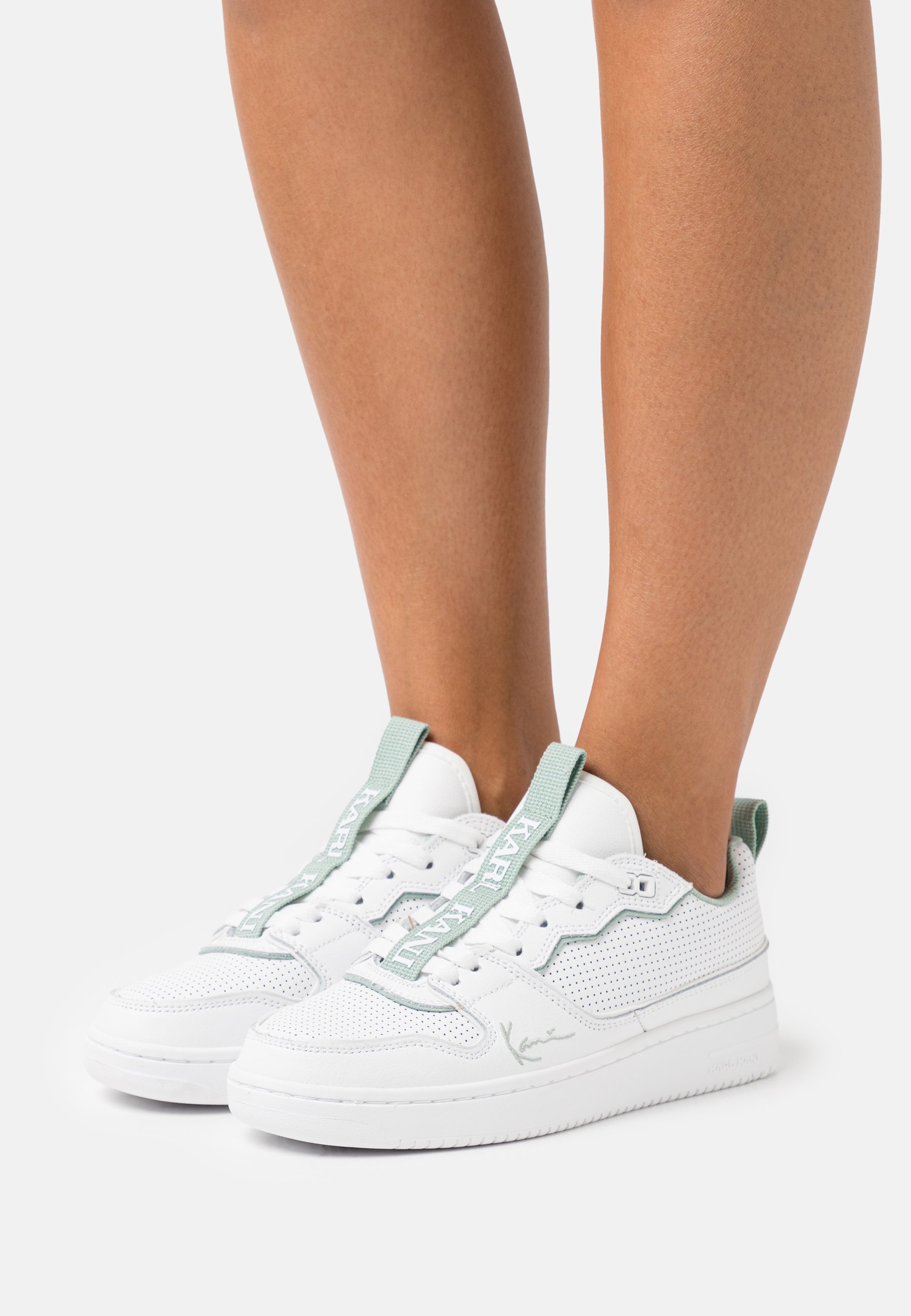 Karl Kani Sneakers laag - white/frosty green/wit - Zalando.nl