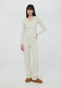 Terranova WIDE LEG - Pantaloni sportivi - avorio melange