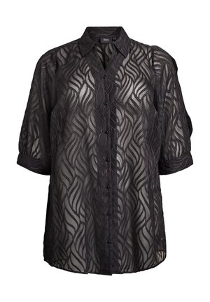 Blusa negra transparente con patrones bordados ondulados, mangas cortas abullonadas, cierre de botones en la parte delantera y cuello clásico.