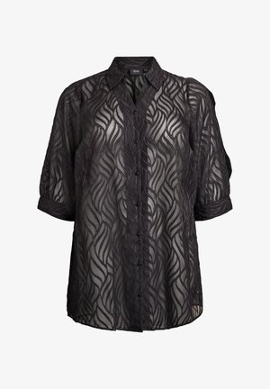 Blusa negra transparente con patrones bordados ondulados, mangas cortas abullonadas, cierre de botones en la parte delantera y cuello clásico.