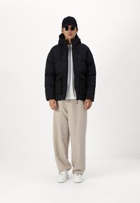 Abercrombie & Fitch Baggy Trouser - Bukser - khaki