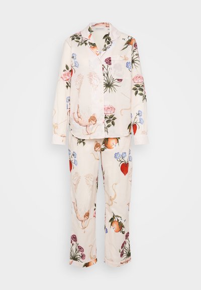 Bavlněný pyžamový set s krémovým pozadím a barevnými květinovými a cherubínovými vzory; obsahuje košili na knoflíky a odpovídající kalhoty.