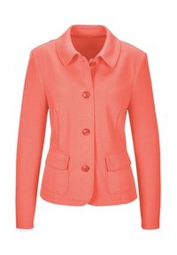 Koraalblazer van zachte stof, met een kraag, vijf knopen en twee voorzakken. Lange mouwen met een licht getailleerde pasvorm.