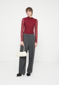 Colourful Rebel NOE HIGH NECK  - Hosszú ujjú felső - merlot red