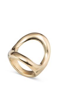 Anillo de oro con un diseño fluido y en espiral. Presenta una superficie pulida y una forma redondeada, creando una forma de lazo continuo.