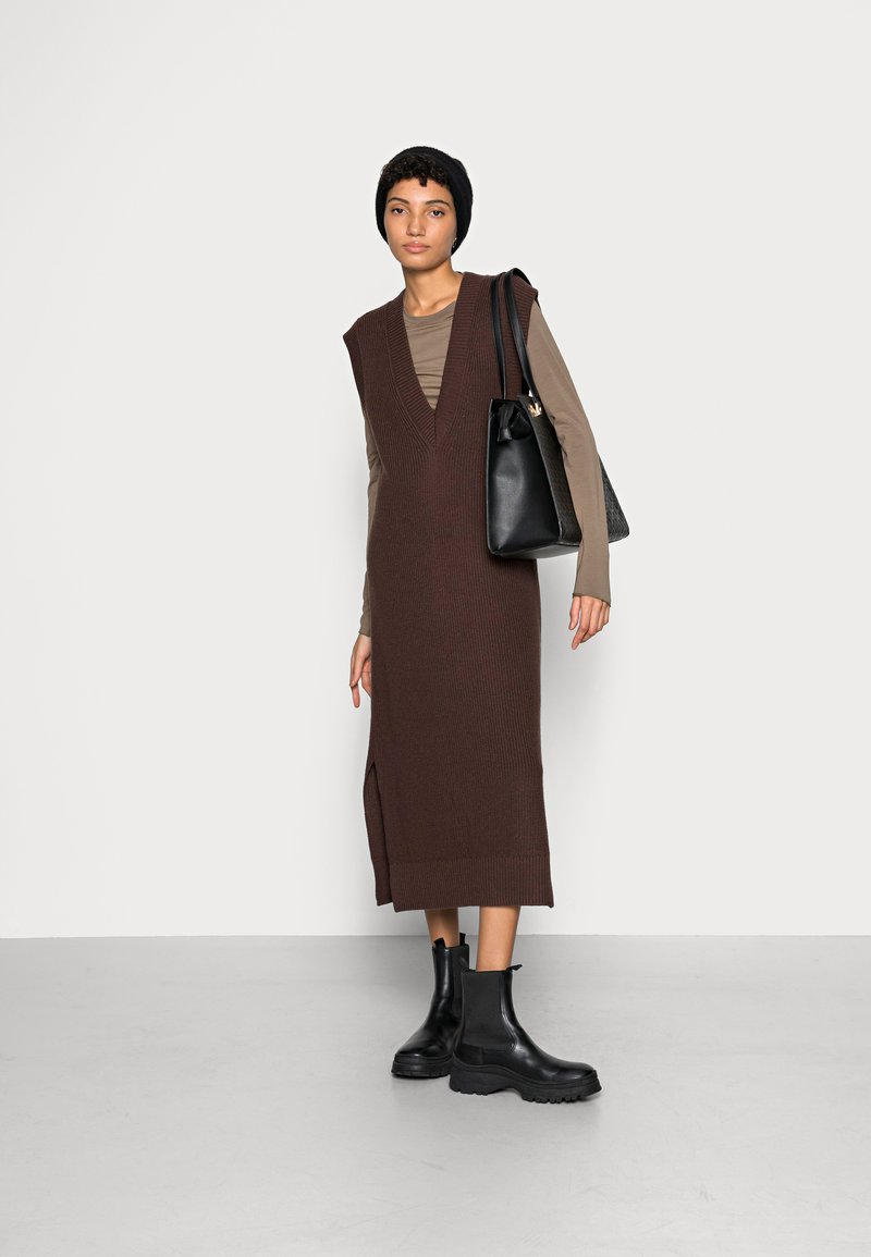 Damen Freizeitkleider | Selected Femme SLFEVELYN DRESS Strickkleid coffee bean/braun - HO33615 Damen Freizeitkleider | Selected Femme SLFEVELYN DRESS Strickkleid coffee bean/braun - HO33615
