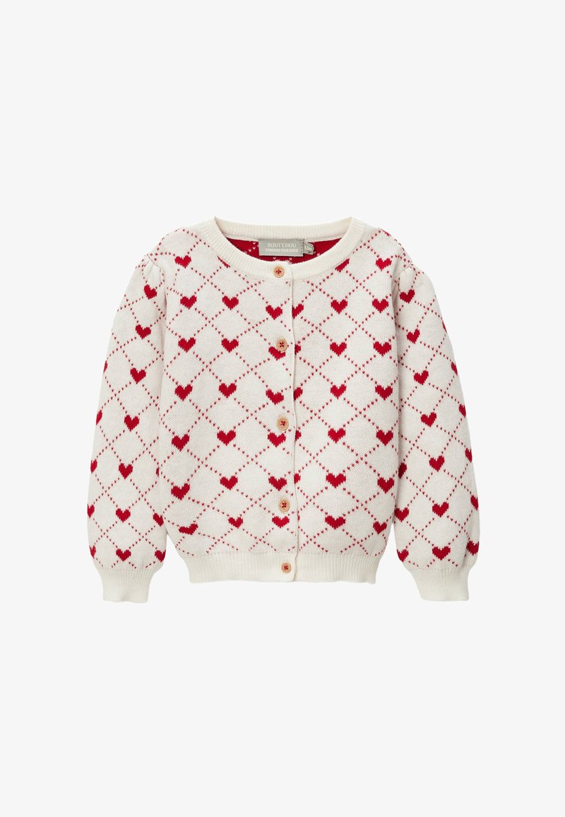 Cardigan crème avec motifs en forme de cœur rouge et formes losanges. Présente un col rond et une fermeture boutonnée sur le devant, avec des poignets et un ourlet côtelés.